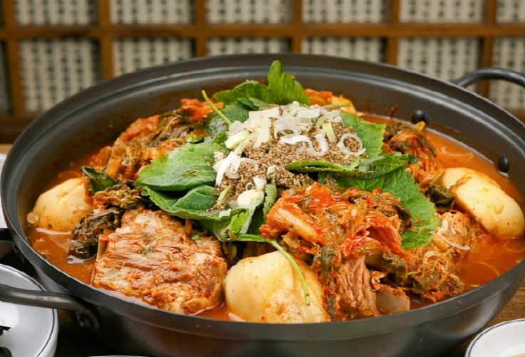 Pork Backbone Stew